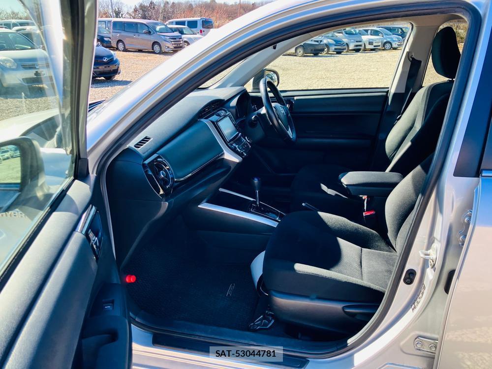 Toyota COROLLA FIELDER 2019 716332-9