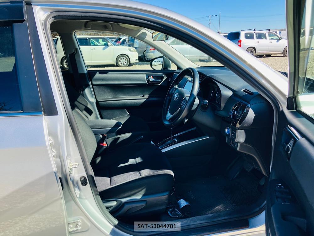 Toyota COROLLA FIELDER 2019 716332-8