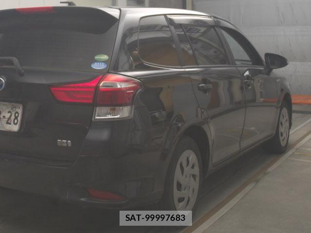 Toyota COROLLA FIELDER 2018-18 873866-1