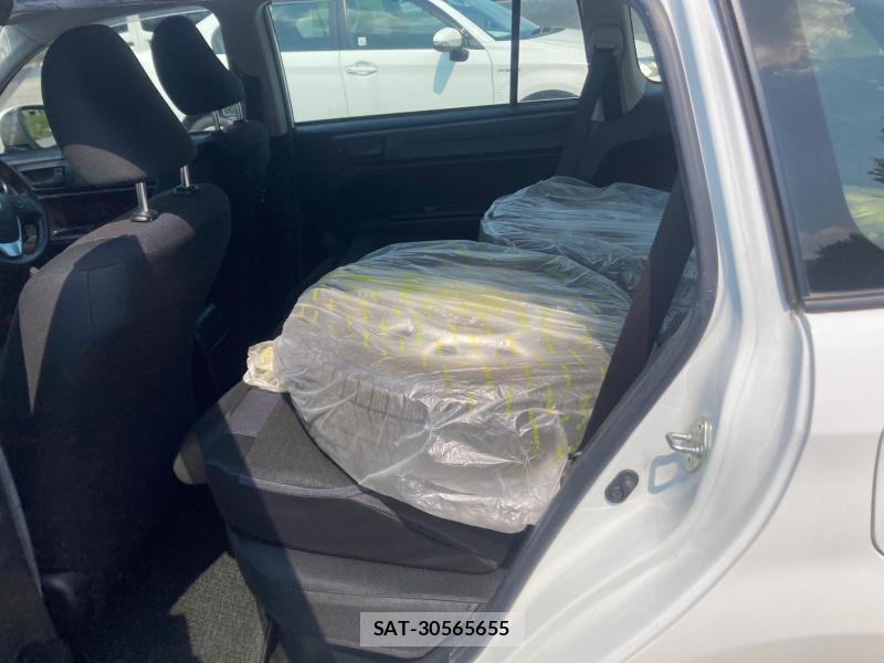 Toyota COROLLA FIELDER 2018 1185669-8