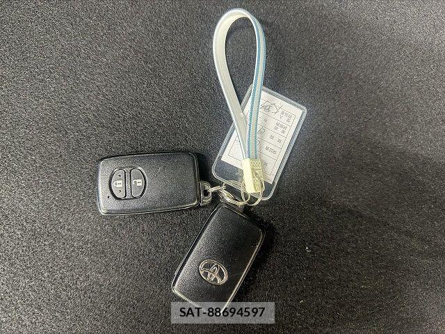 Toyota COROLLA FIELDER 2016-03 5863048-23