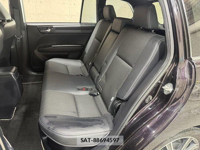 Toyota COROLLA FIELDER 2016-03 5863048-6