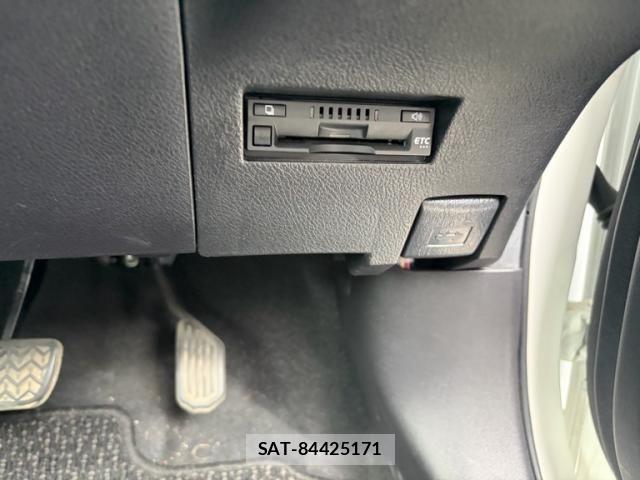 Toyota COROLLA FIELDER 2022-06 5863039-14