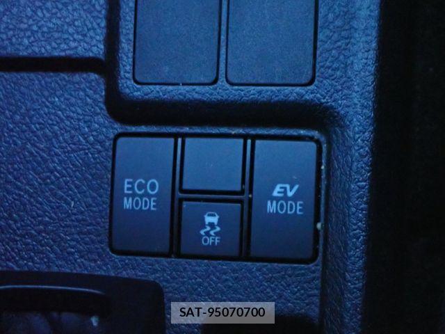 Toyota COROLLA FIELDER 2021-02 6670907-17