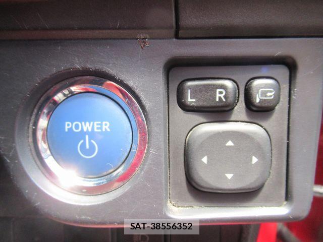 Toyota COROLLA FIELDER 2015-06 6903495-19