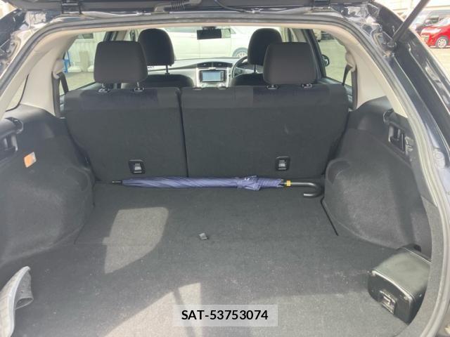 Toyota COROLLA FIELDER 2017-05 7057983-9
