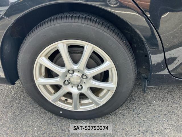 Toyota COROLLA FIELDER 2017-05 7057983-2