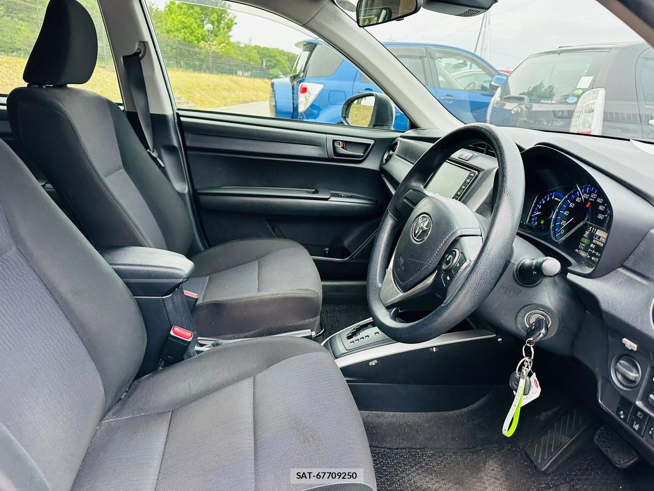 Toyota COROLLA FIELDER 2019 6935492-11