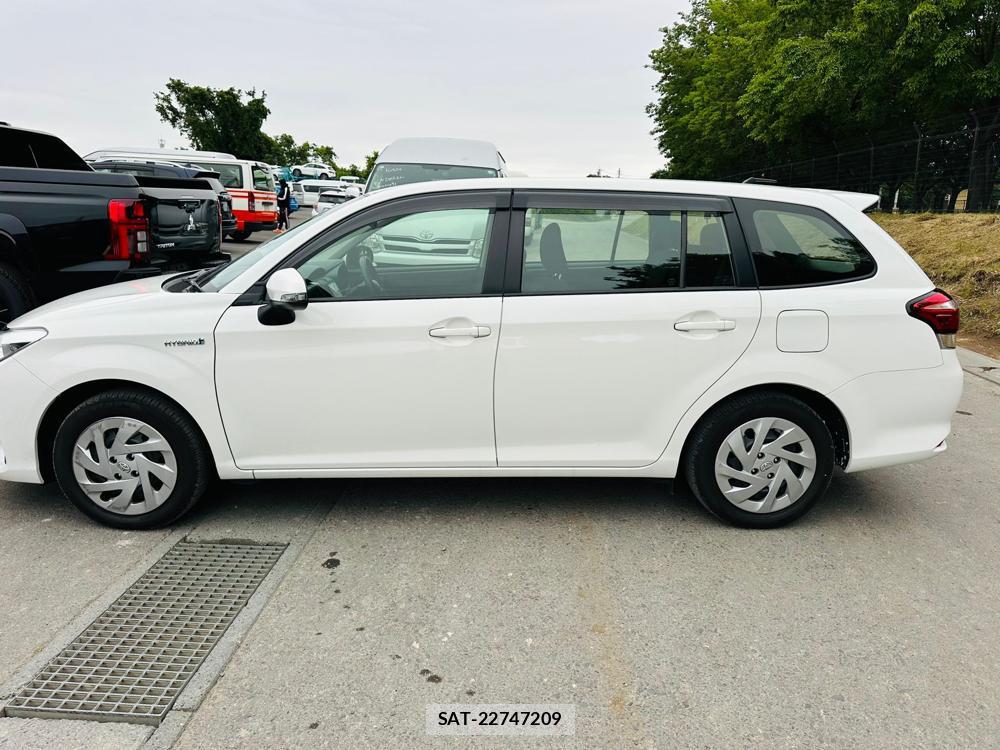 Toyota COROLLA FIELDER 2019-04 6913433-1