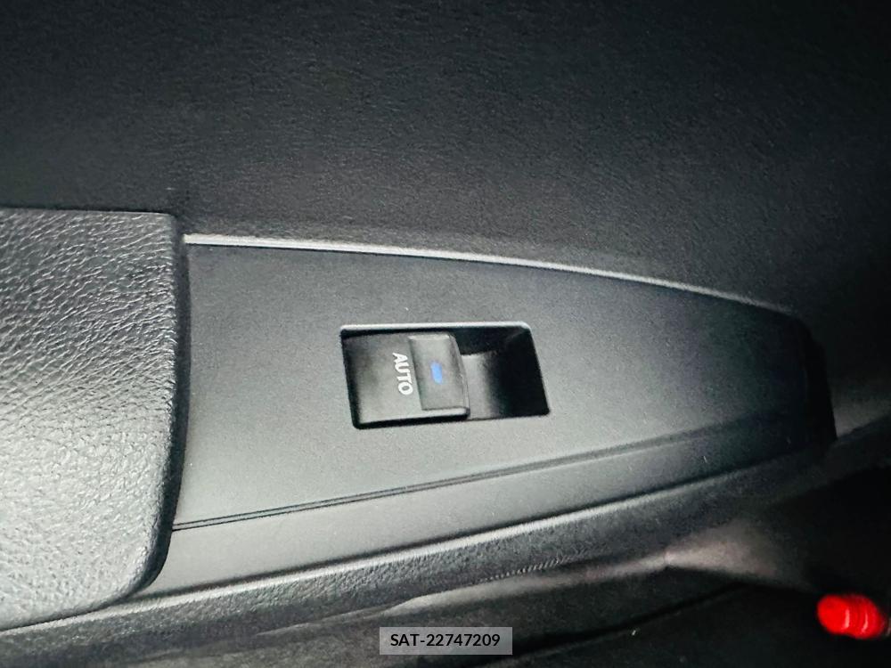 Toyota COROLLA FIELDER 2019-04 6913433-23