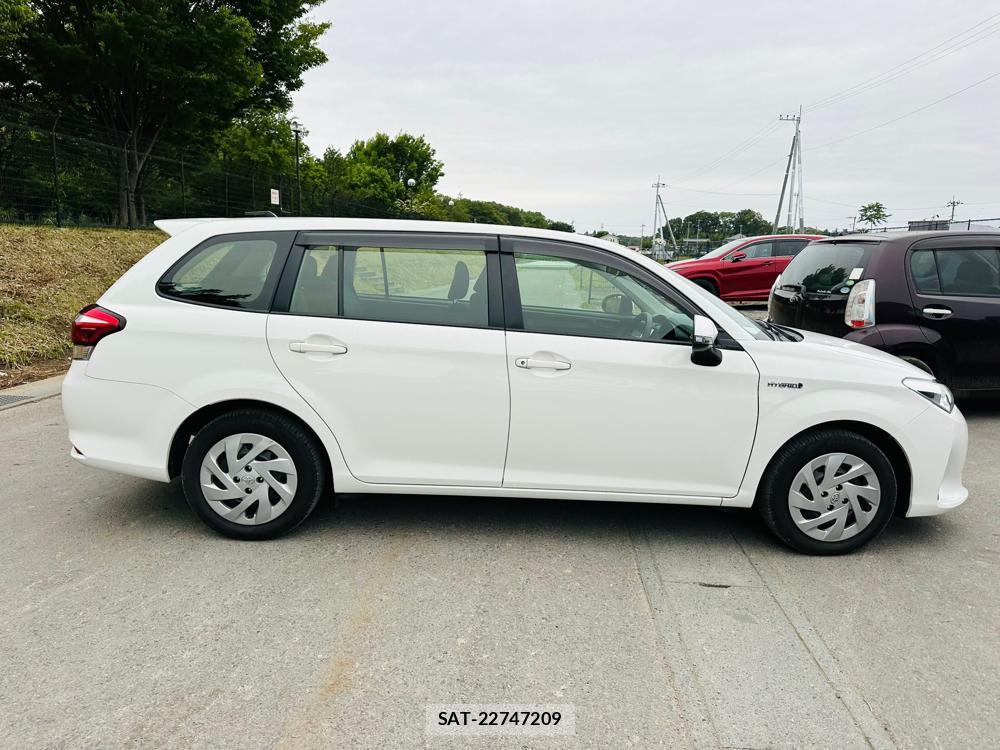 Toyota COROLLA FIELDER 2019-04 6913433-5