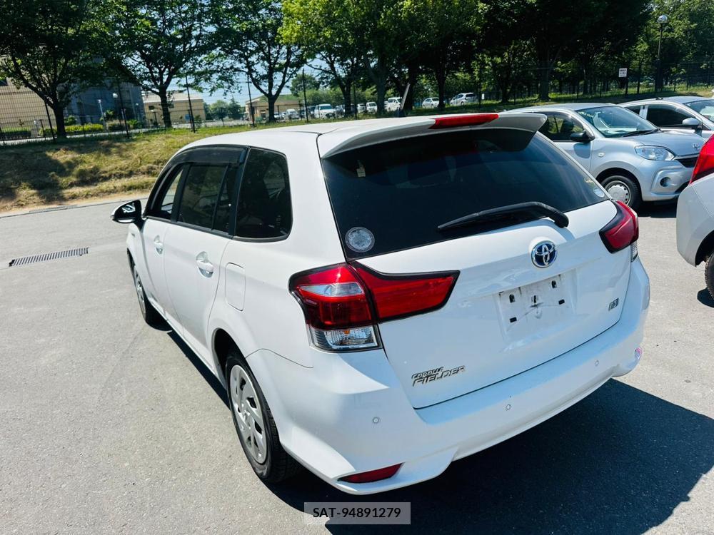 Toyota COROLLA FIELDER 2019 7171822-2