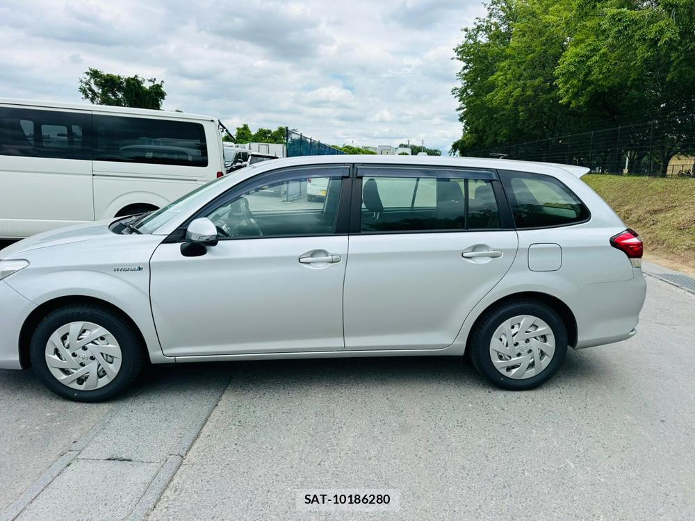 Toyota COROLLA FIELDER 2019 6900462-1