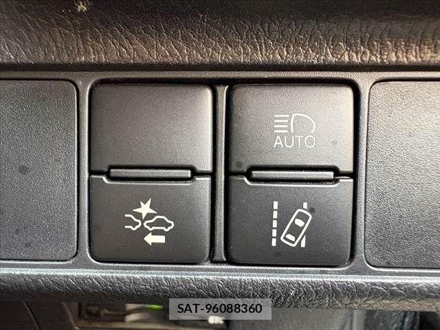 Toyota COROLLA FIELDER 2016-03 7216381-6