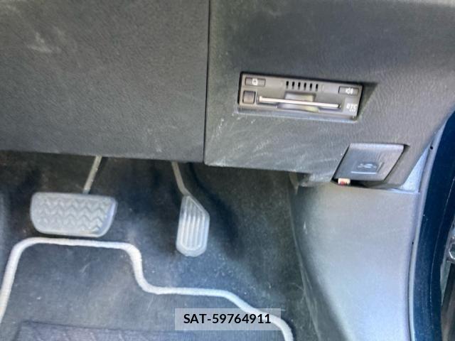 Toyota COROLLA FIELDER 2019-01 7216392-14