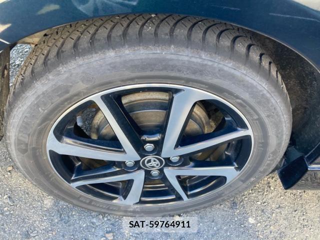 Toyota COROLLA FIELDER 2019-01 7216392-5