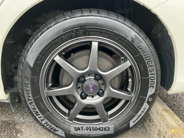 Toyota COROLLA FIELDER 2015-06 7216365-8