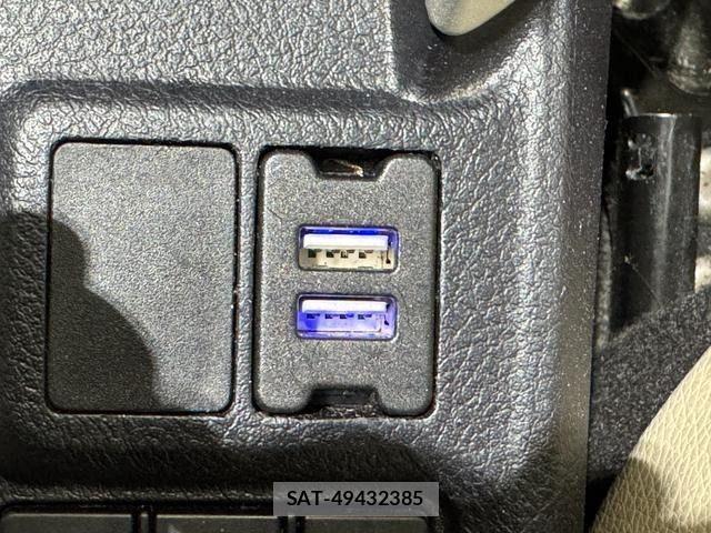 Toyota COROLLA FIELDER 2015-10 7357223-25