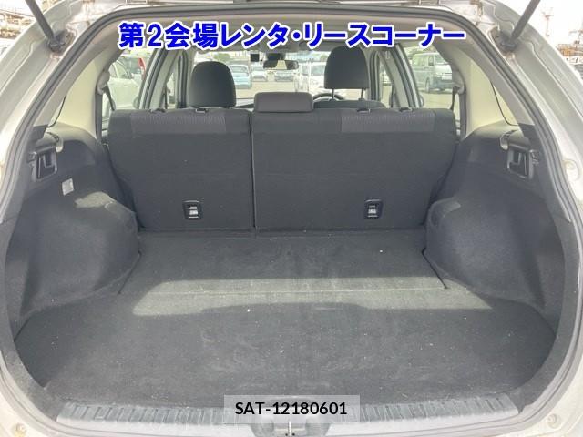 Toyota COROLLA FIELDER 2019-02 7381564-6