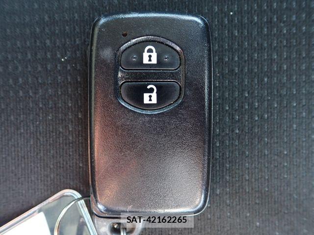 Toyota COROLLA FIELDER 2022-03 7508397-17