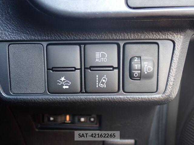 Toyota COROLLA FIELDER 2022-03 7508397-8