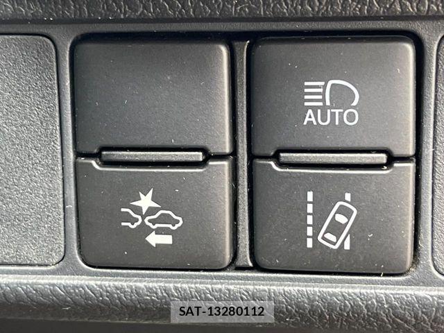 Toyota COROLLA FIELDER 2017-08 7615669-5