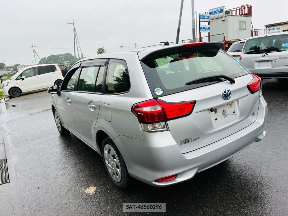 Toyota COROLLA FIELDER 2019-03 7532770-2