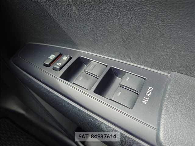 Toyota COROLLA FIELDER 2018-12 7722047-14