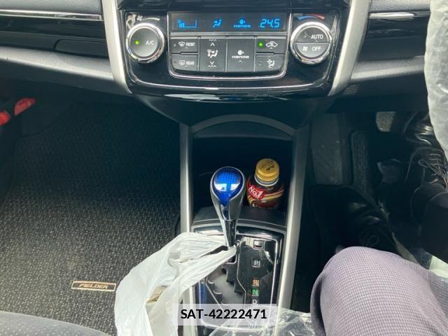 Toyota COROLLA FIELDER 2018-12 7875840-17