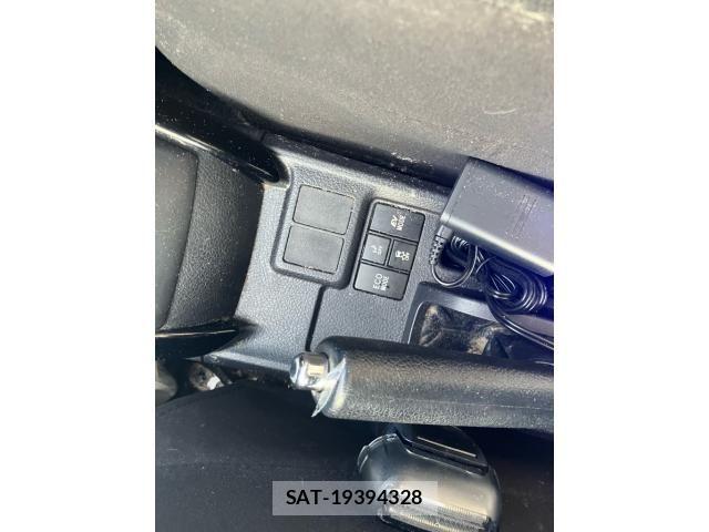 Toyota COROLLA FIELDER 2013-10 8034949-26