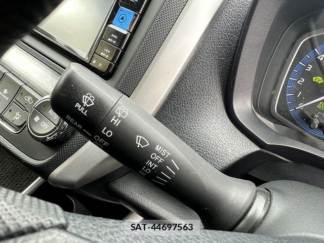 Toyota COROLLA FIELDER 2023-06 8073315-9