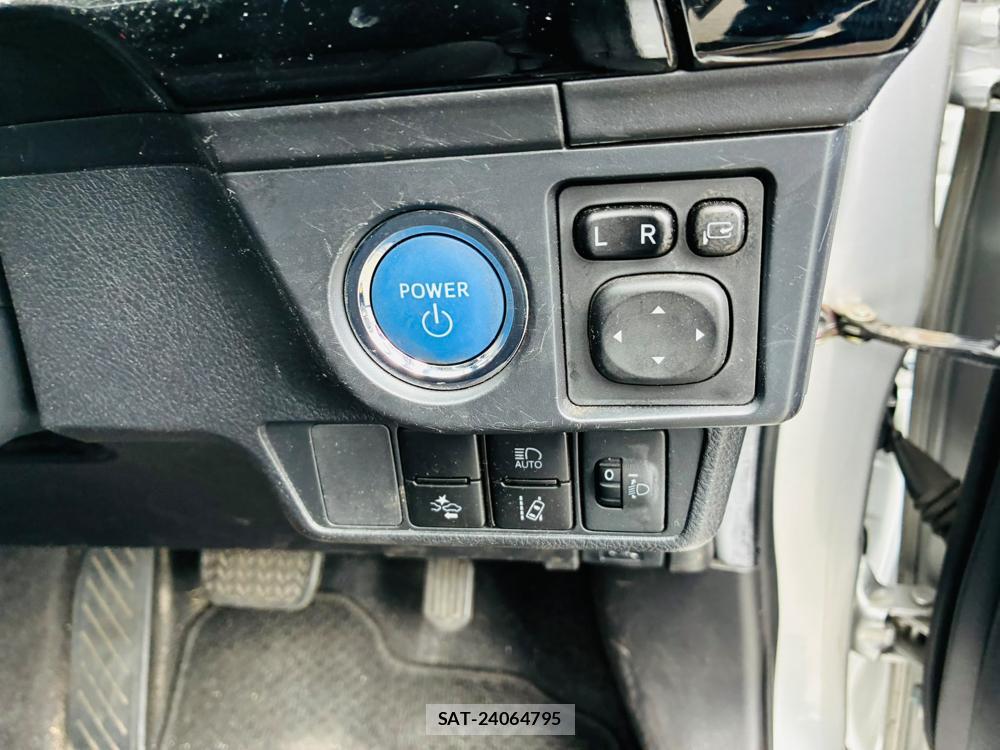 Toyota COROLLA FIELDER 2019-06 7950943-12