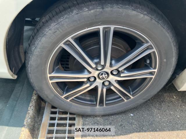 Toyota COROLLA FIELDER 2015-12 8158191-9