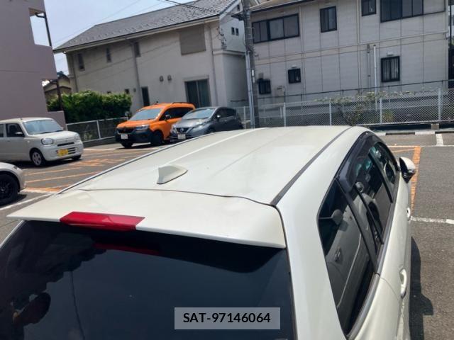 Toyota COROLLA FIELDER 2015-12 8158191-5