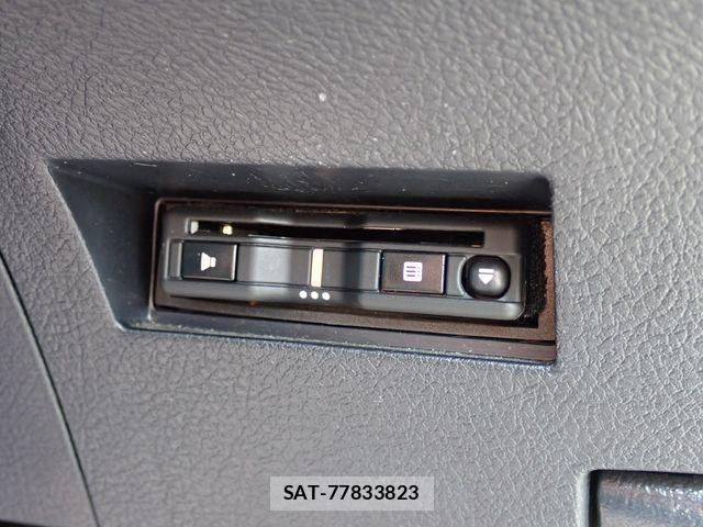 Toyota COROLLA FIELDER 2019-06 8411729-9