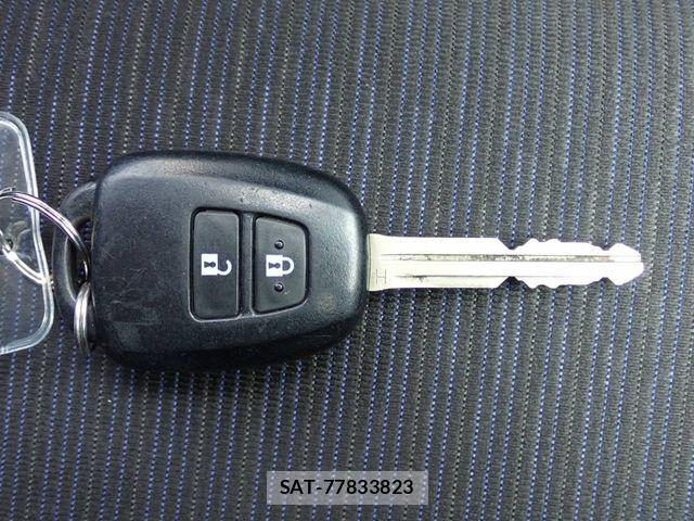 Toyota COROLLA FIELDER 2019-06 8411729-18