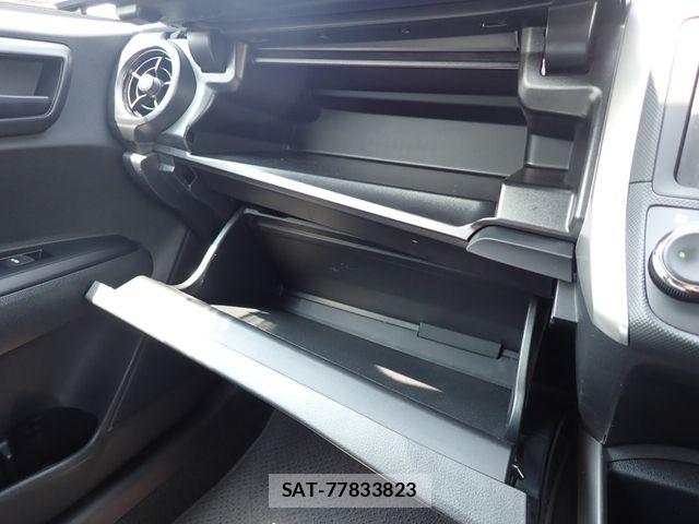 Toyota COROLLA FIELDER 2019-06 8411729-7