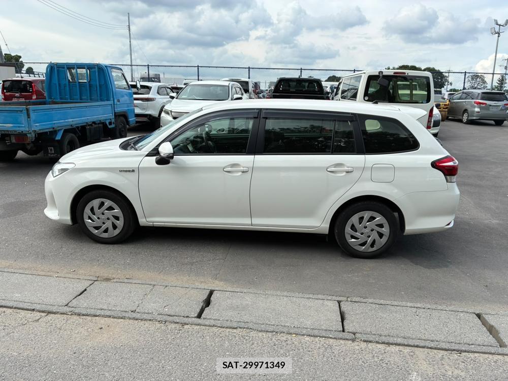 Toyota COROLLA FIELDER 2019-06 8351354-1