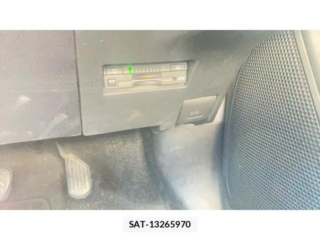 Toyota COROLLA FIELDER 2014-11 8658491-12