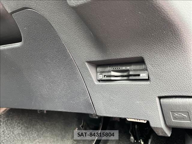 Toyota COROLLA FIELDER 2013-09 8658489-17