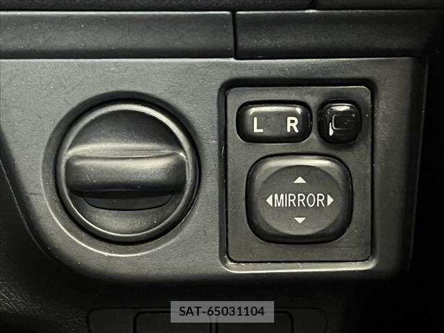 Toyota COROLLA FIELDER 2014-03 8658495-28