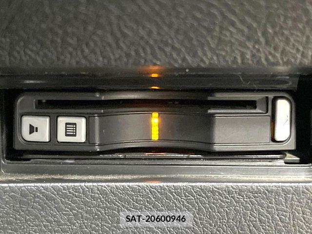 Toyota COROLLA FIELDER 2016-04 8828322-6