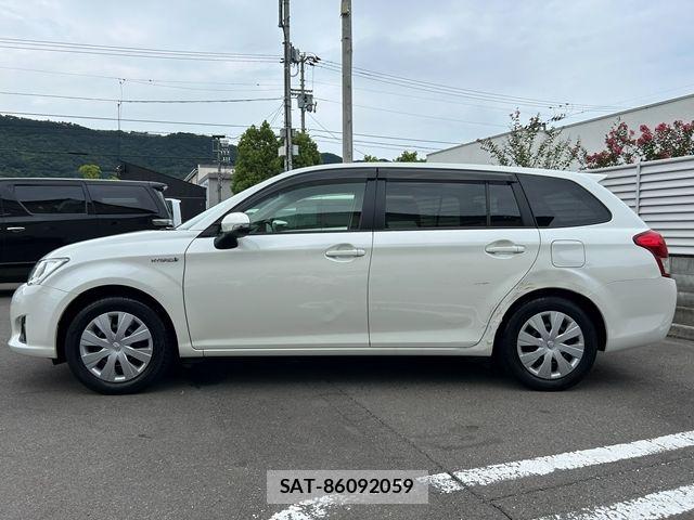Toyota COROLLA FIELDER 2013-12 8828324-4