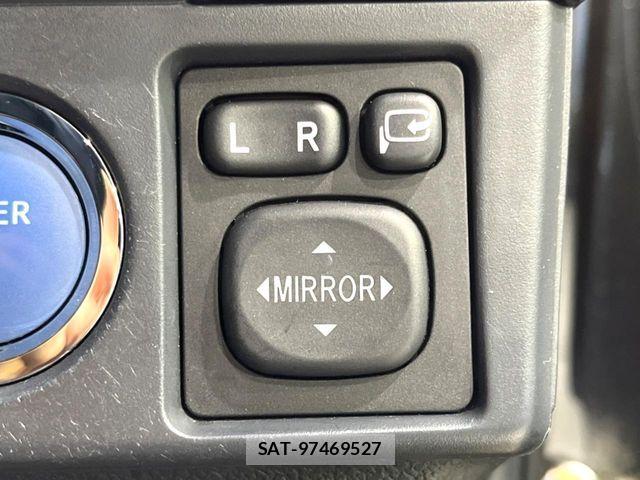 Toyota COROLLA FIELDER 2013-11 8848518-6