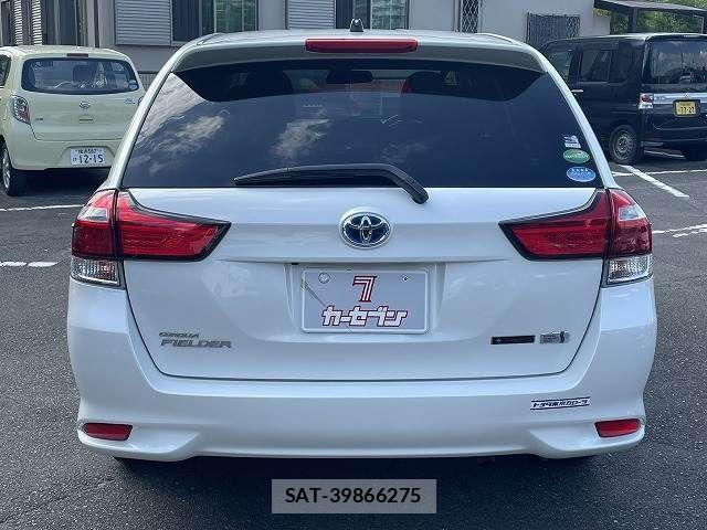 Toyota COROLLA FIELDER 2017-02 8879172-6