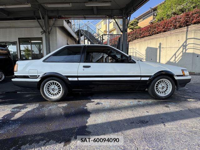 Toyota COROLLA LEVIN 1985-01 6303381-9