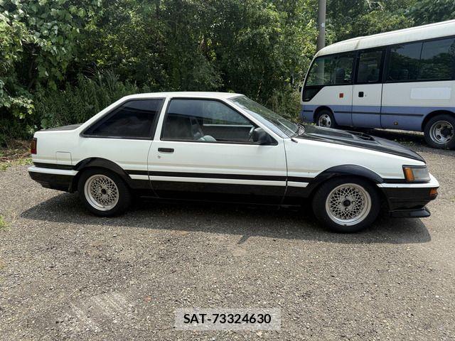 Toyota COROLLA LEVIN 1986-12 8158193-6