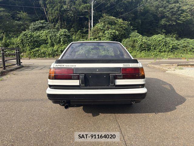 Toyota COROLLA LEVIN 1985-08 8365223-9