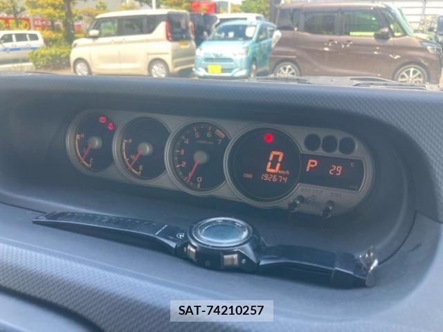 Toyota COROLLA RUMION 2010-11 7216406-13