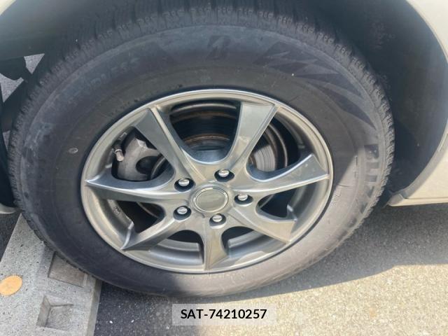 Toyota COROLLA RUMION 2010-11 7216406-5